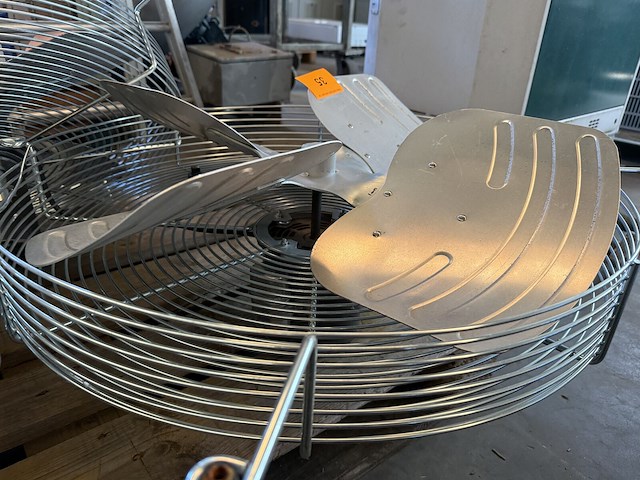 Ventilator queace - afbeelding 4 van  4