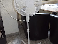 Ventilator - afbeelding 1 van  3