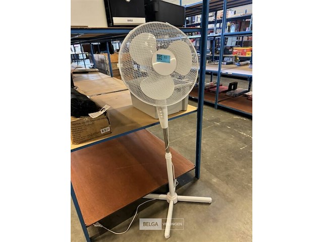 Ventilator - afbeelding 2 van  4
