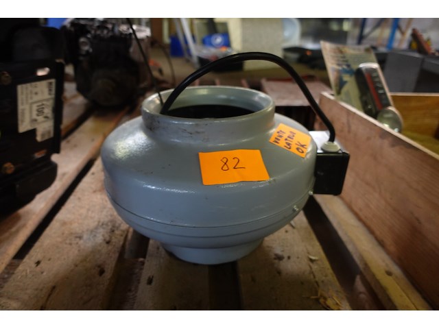 Ventilator - afbeelding 1 van  2