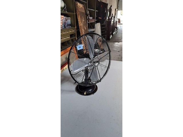 Ventilator - afbeelding 1 van  2