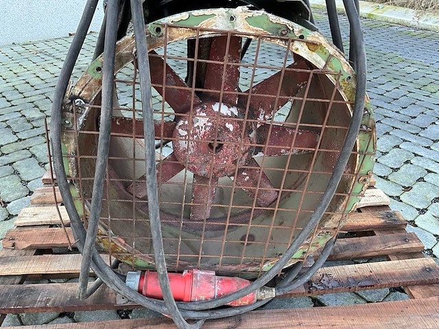 Ventilator - afbeelding 6 van  8