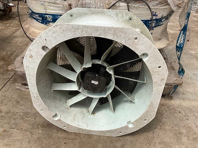 Ventilators (13x) - afbeelding 8 van  10