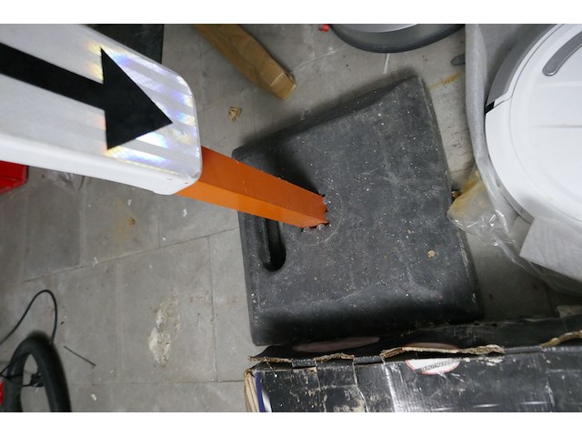 Verbodsbord met voet - afbeelding 3 van  3