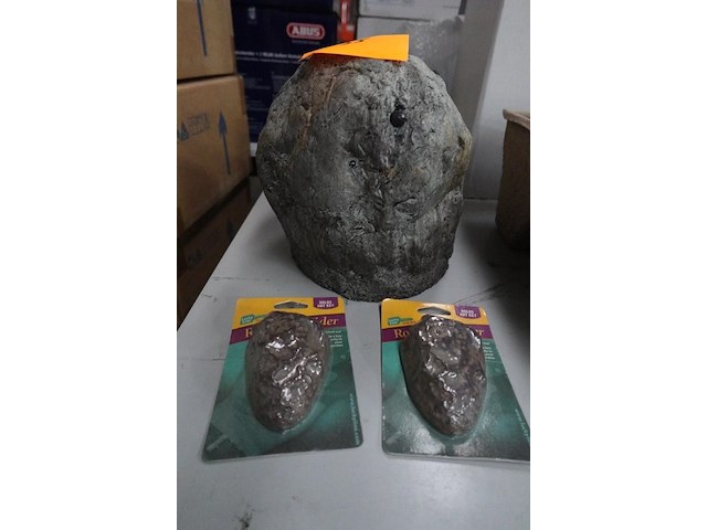 Verborgen camera rots - afbeelding 1 van  4