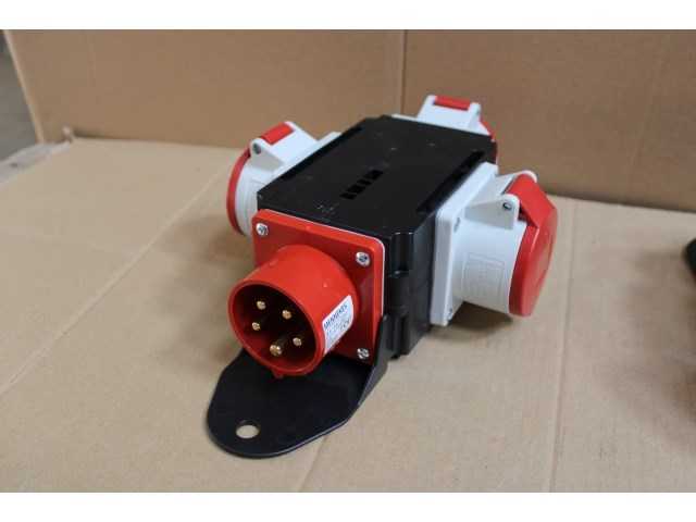 Verdeelblok abs 16a - 400v - afbeelding 2 van  2