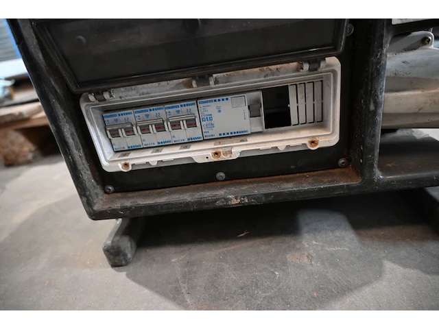 Verdeelkast elektriciteit merz - afbeelding 2 van  4