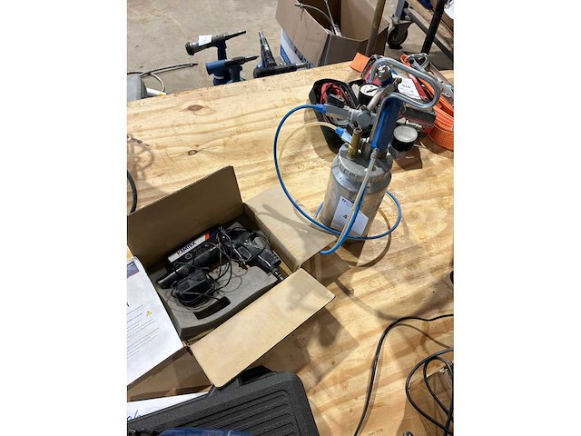 Verfpistool, ion gun - afbeelding 1 van  6