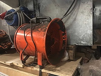 Verfspuitcabine met afzuiging - afbeelding 3 van  5