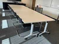 Vergaderset + (12x) stoel