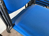 Vergaderstoelen en tafels (13x) - afbeelding 12 van  15