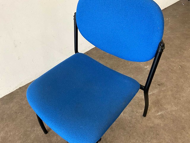 Vergaderstoelen en tafels (13x) - afbeelding 14 van  15