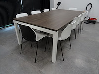 Vergadertafel + 10x kunststof designstoel kalea by kastel - afbeelding 2 van  7