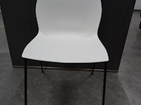 Vergadertafel + 10x kunststof designstoel kalea by kastel - afbeelding 5 van  7