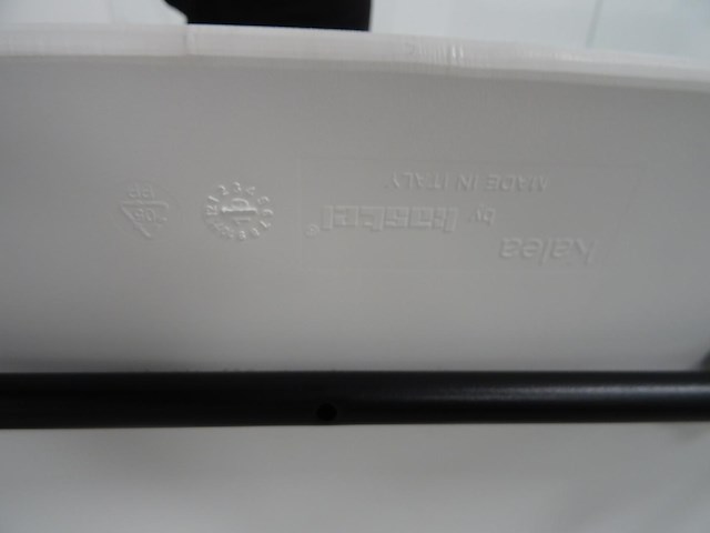 Vergadertafel + 10x kunststof designstoel kalea by kastel - afbeelding 7 van  7