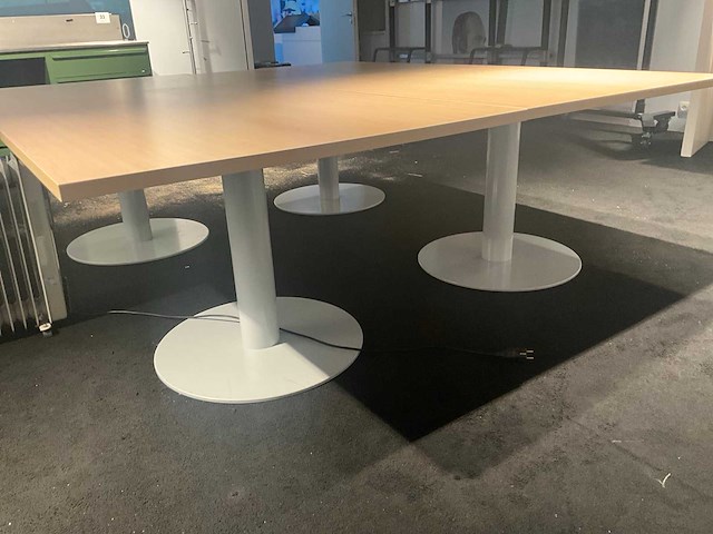 Vergadertafel (2x) + bijzettafel - afbeelding 3 van  10