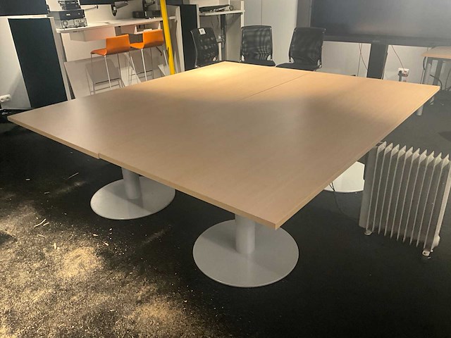 Vergadertafel (2x) + bijzettafel - afbeelding 4 van  10