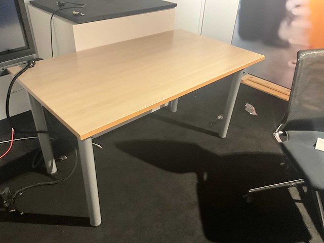 Vergadertafel (2x) + bijzettafel - afbeelding 10 van  10