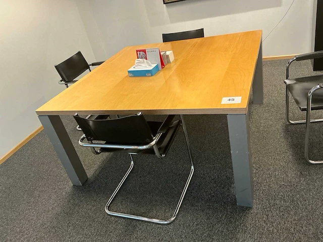 Vergadertafel + (4x) stoel - afbeelding 2 van  5
