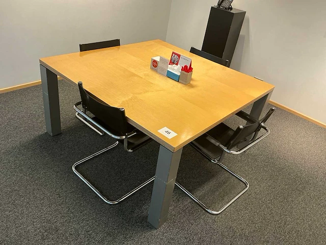 Vergadertafel + (4x) stoel - afbeelding 2 van  5