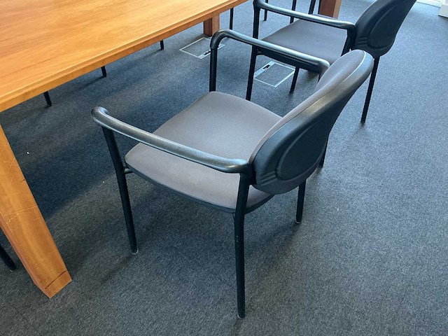Vergadertafel + 6 stoelen - afbeelding 3 van  3