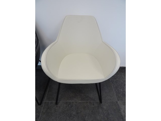 Vergadertafel + 6x lederlook kuipstoel profim - afbeelding 5 van  5