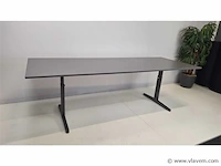 Vergadertafel ahrend