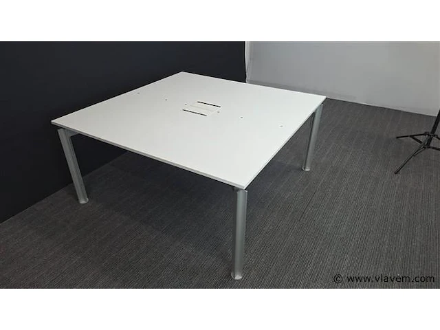 Vergadertafel bulo h2o - afbeelding 1 van  10