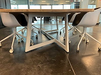 Vergadertafel (eerste verdiep) - afbeelding 4 van  4