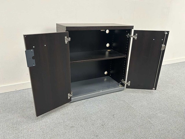 Vergadertafel + kastje - vergaderset - afbeelding 3 van  11