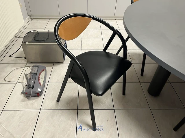 Vergadertafel met 10 stoelen - afbeelding 5 van  5