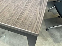 Vergadertafel met 4 vitra meda vergaderstoelen - afbeelding 5 van  13