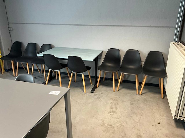 Vergadertafel (op eerste verdiep) - afbeelding 2 van  5