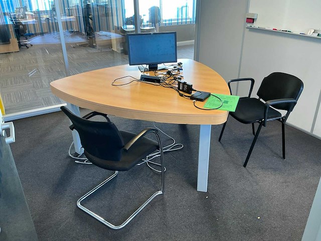 Vergadertafel + stoel (2x) - afbeelding 1 van  3