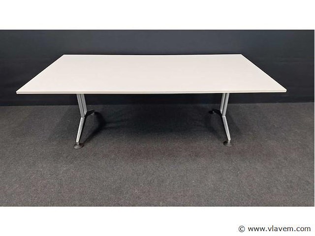Vergadertafel wilkhahn - afbeelding 1 van  7
