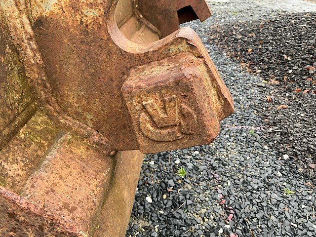 Verhackter grondverzetbak - afbeelding 2 van  12