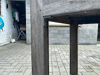 Verhoogd terrastafel met barkrukken - afbeelding 7 van  10