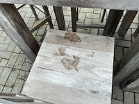 Verhoogd terrastafel met barkrukken - afbeelding 9 van  10