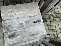 Verhoogd terrastafel met barkrukken - afbeelding 10 van  10