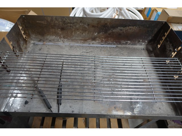 Verijdbare bbq - afbeelding 2 van  3