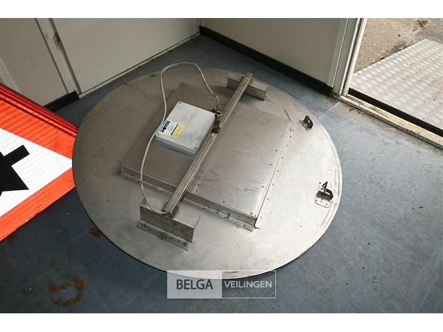 Verkeersbord met verlichting - afbeelding 3 van  4