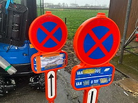 Verkeersborden/parkeer verbodsborden (2x) - afbeelding 3 van  5