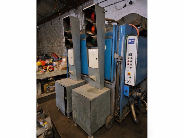 Verkeerslichten op de bouwplaats - afbeelding 1 van  3