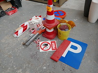 Verkeersmateriaal - afbeelding 2 van  4