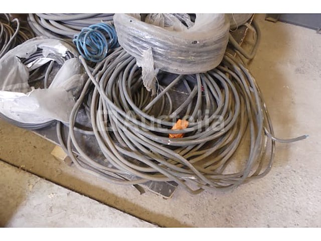 Verkoop van diverse elektrische kabels - afbeelding 11 van  13