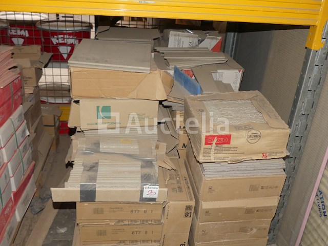 Verkoop van diverse tegels - afbeelding 2 van  10