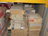 Verkoop van diverse tegels - afbeelding 2 van  10