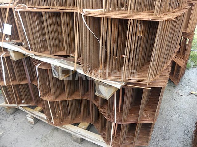 Verkoop van diverse zigzag betonnen afstandhouders - afbeelding 1 van  5