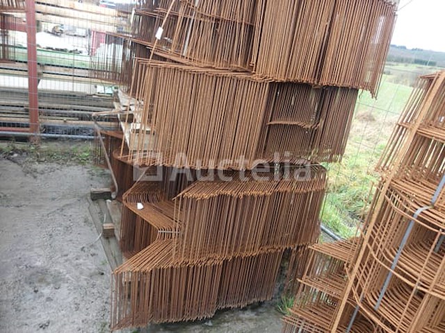 Verkoop van diverse zigzag betonnen afstandhouders - afbeelding 3 van  4