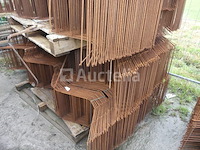 Verkoop van diverse zigzag betonnen afstandhouders - afbeelding 4 van  4